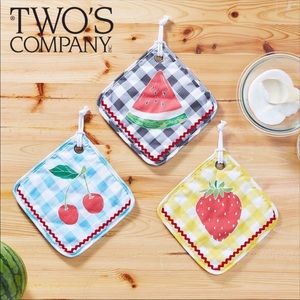 Two’s Company Fresh Picked Fruit Potholder